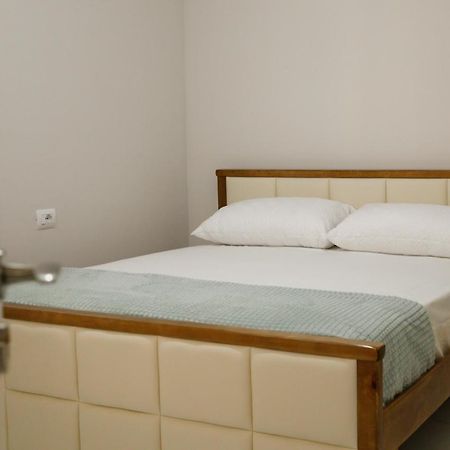 Logli Apartments Gjirokastër Extérieur photo