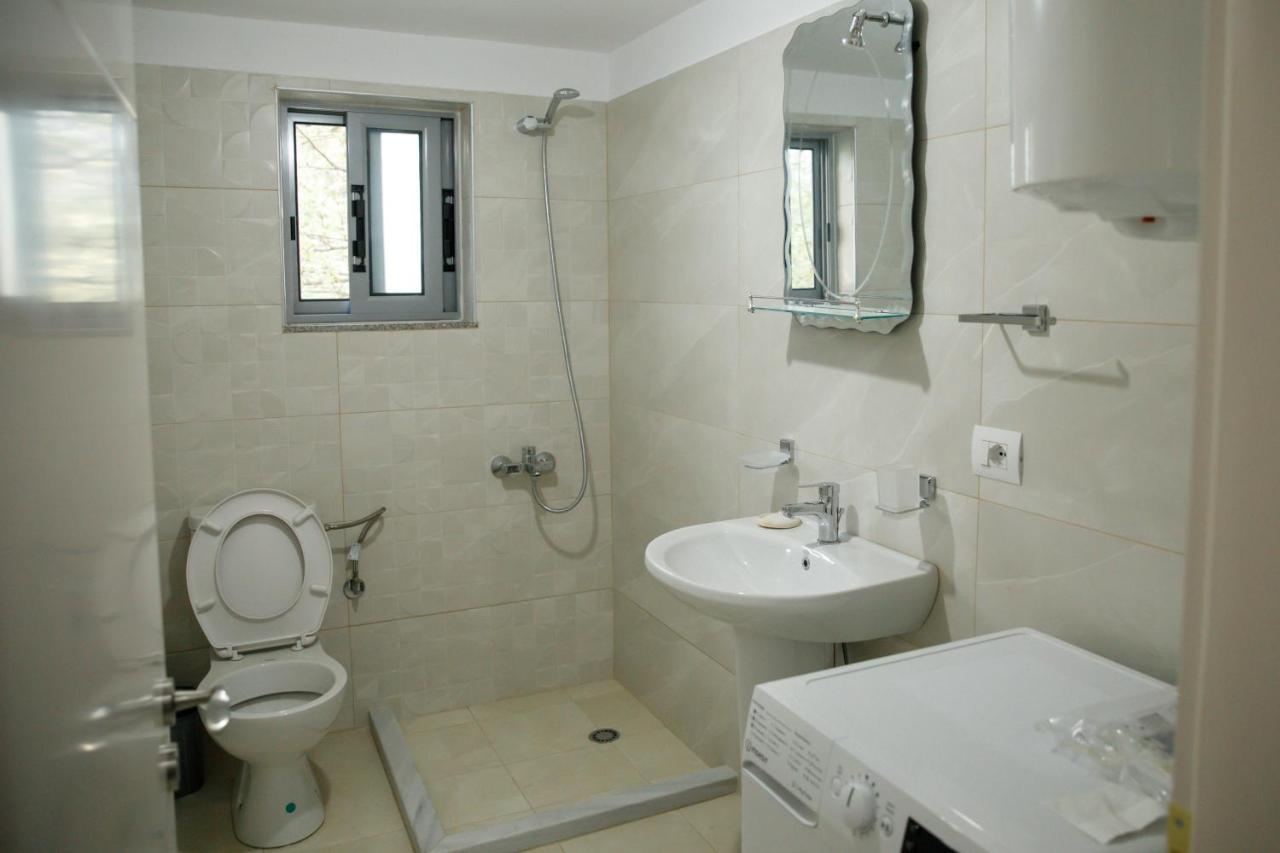 Logli Apartments Gjirokastër Extérieur photo
